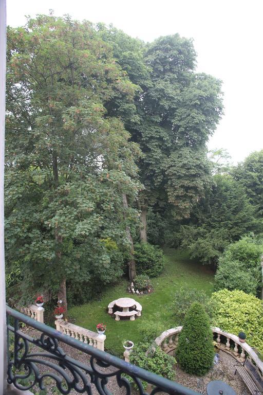 Bed and Breakfast La Cabane du Canada à Orléans Extérieur photo